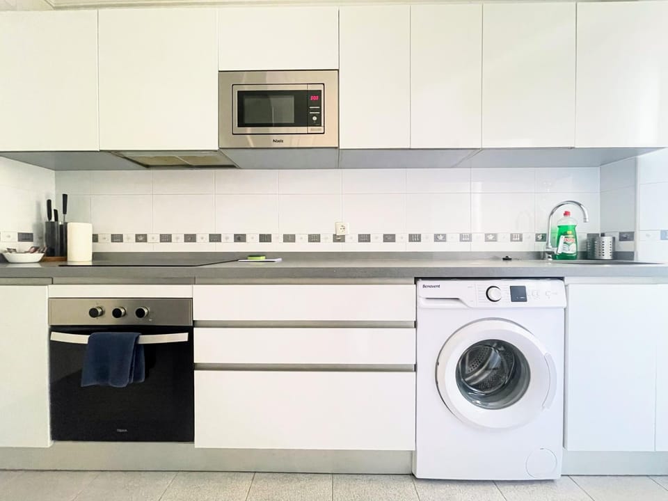 DV Properties - City Vibes Apartment #P7R3 Apartment in Malaga