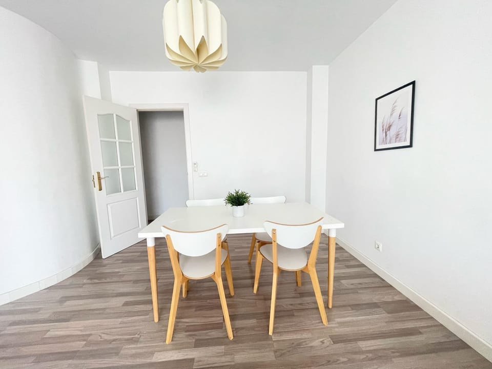 DV Properties - City Vibes Apartment #P7R3 Apartment in Malaga