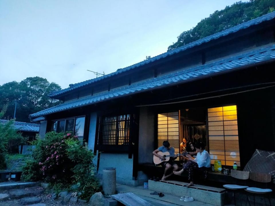 島旅農園ほとり 本とお手紙の宿 Bed and Breakfast in Japan