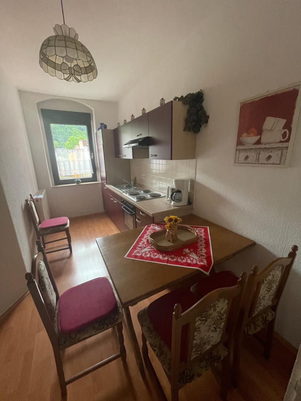 Kitchen or kitchenette, Seating area, Dining area, pet friendly, stove
