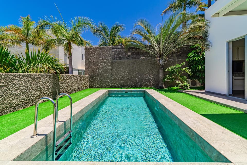 Balcony/Terrace, Swimming pool