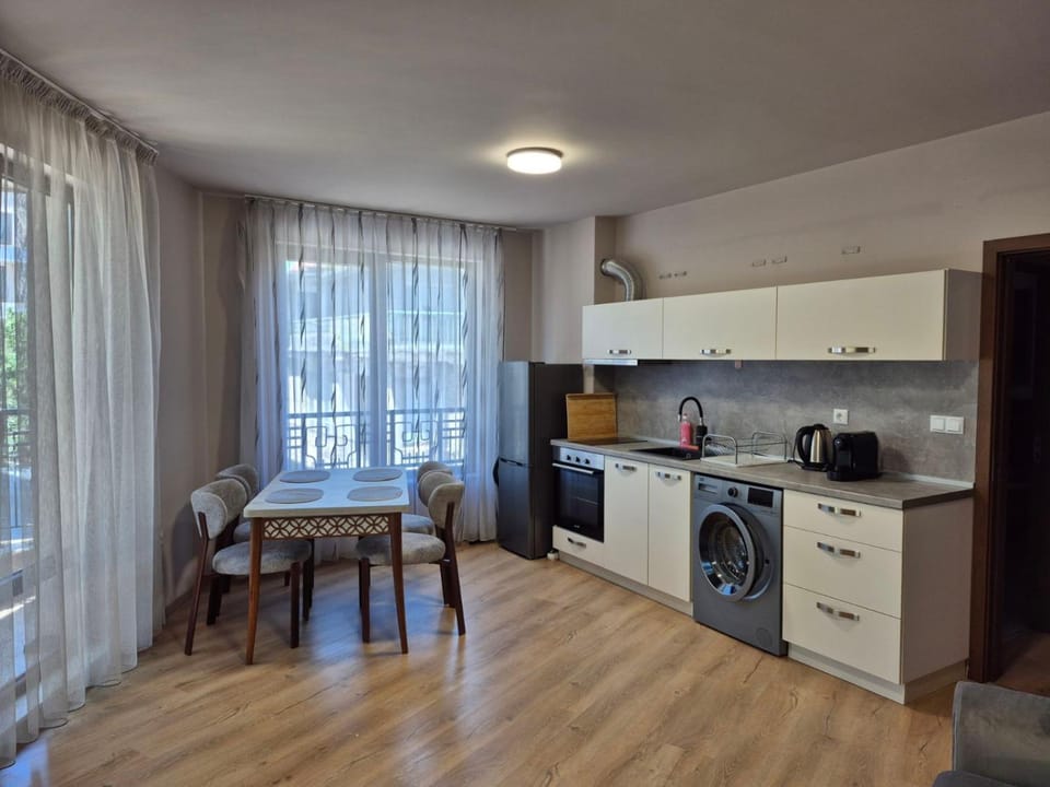 3 стаен апартамент идеален център Варна Apartment in Varna