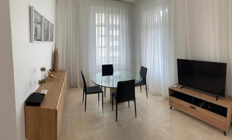 Beautiful Apartment 2mn walking distance from La Croisette and The Beach Apartment in Cannes