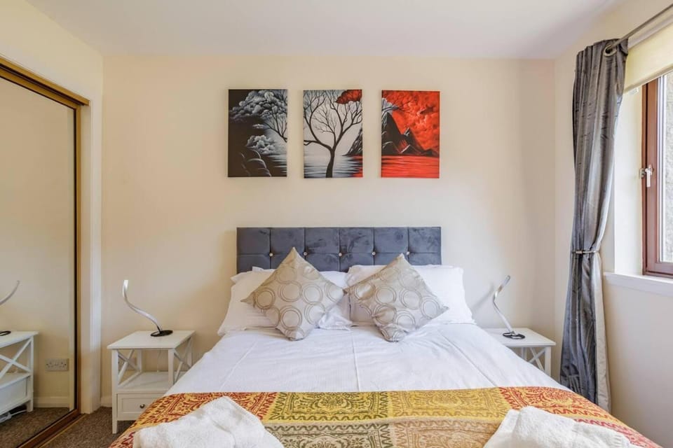 2 Bed Flat - Sleeps 4 - Parking - Wifi Apartment in Aberdeen