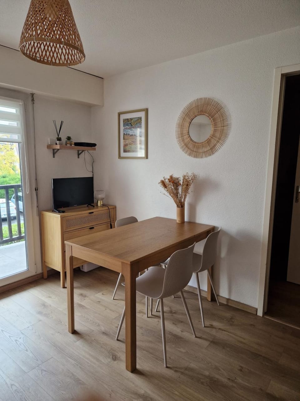 F2 à 100m de la plage avec wifi. Apartment in Cabourg
