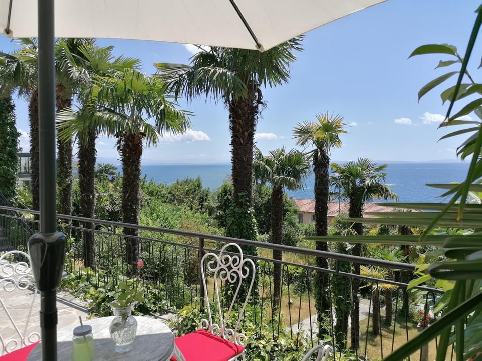 Balcony/Terrace, Garden view, Sea view