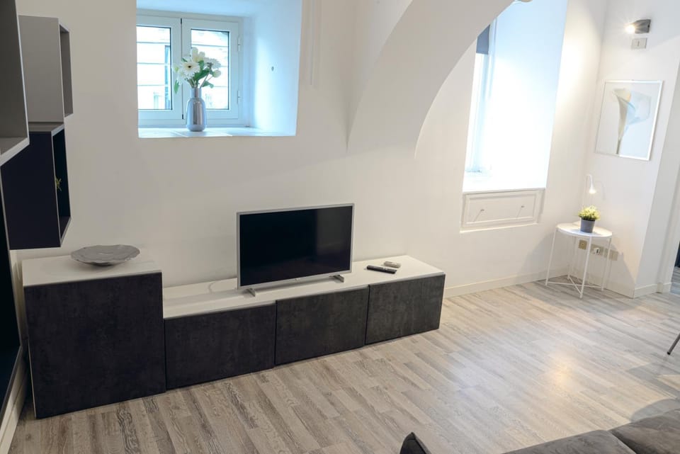 Communal lounge/ TV room, TV and multimedia, Living room, Evening entertainment