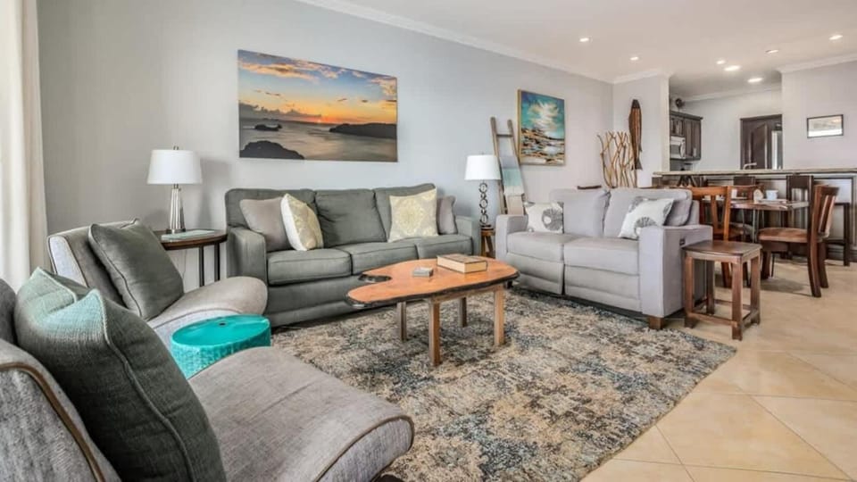 Elegant Oceanview Condo with Spacious Open-Concept Floor Plan and Inviting Beach Design House in Playa Flamingo