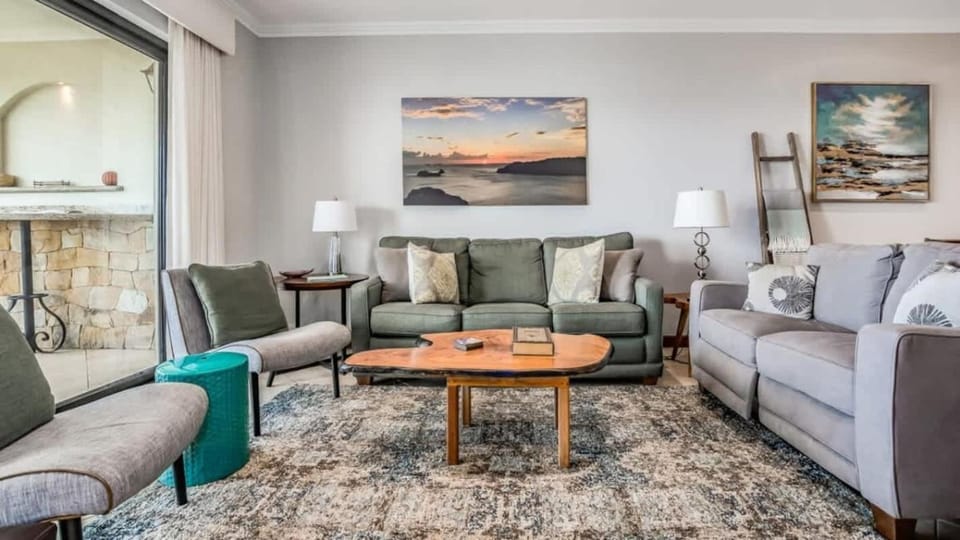 Elegant Oceanview Condo with Spacious Open-Concept Floor Plan and Inviting Beach Design House in Playa Flamingo