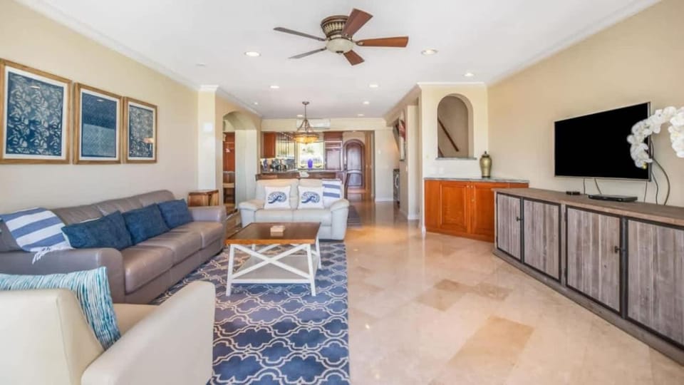 Chic Condo with a Stylish Coastal Design in an Exclusive Condo Community with Direct Beach Access House in Playa Flamingo