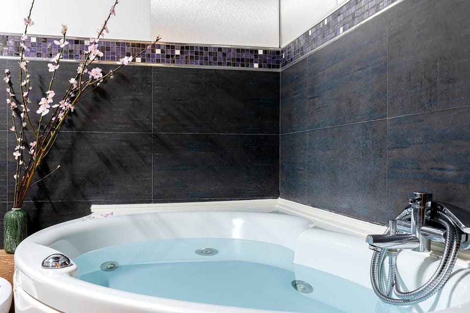 Hot Tub, Bathroom, Bath