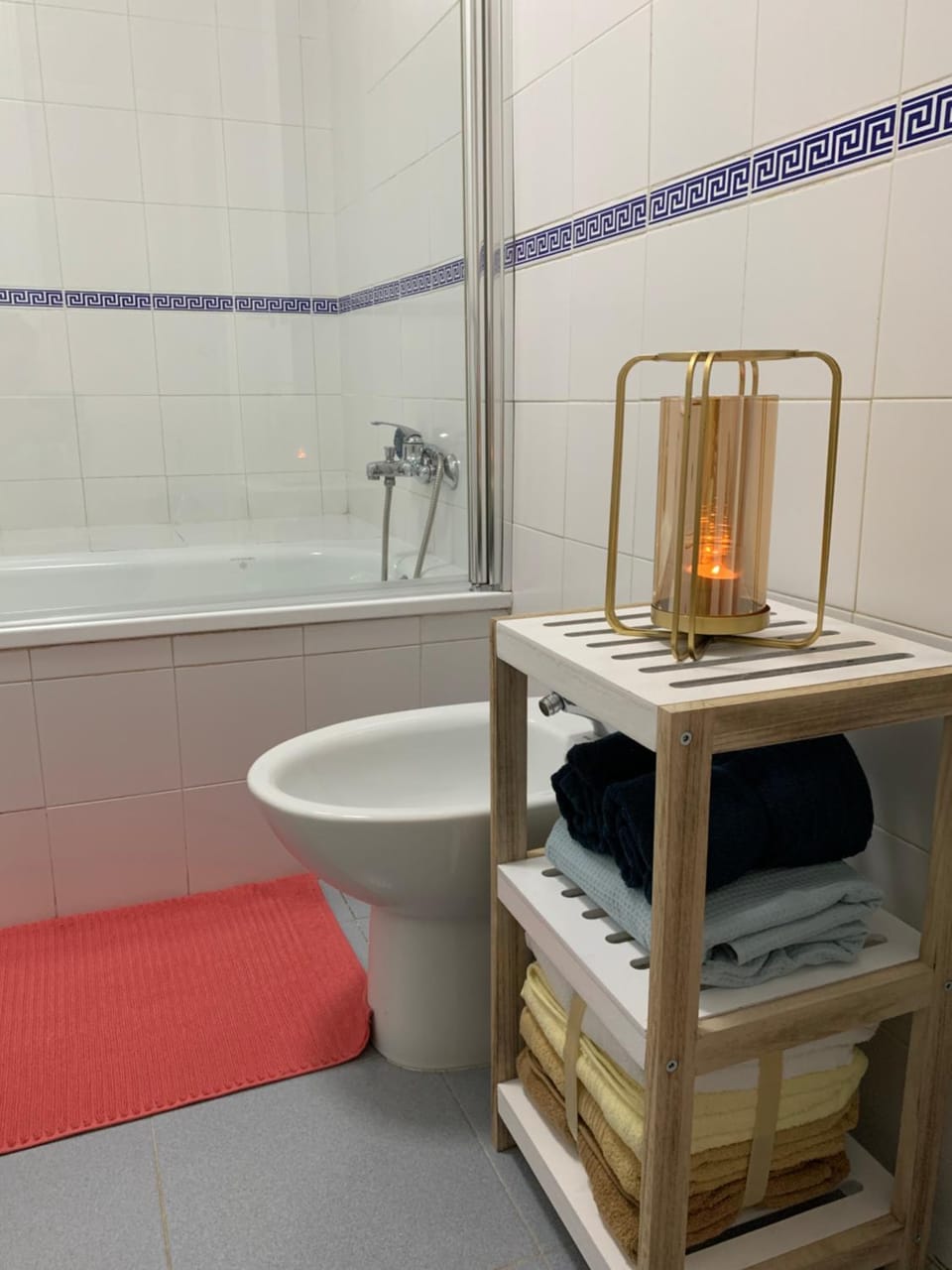 Bathroom, Bath, towels