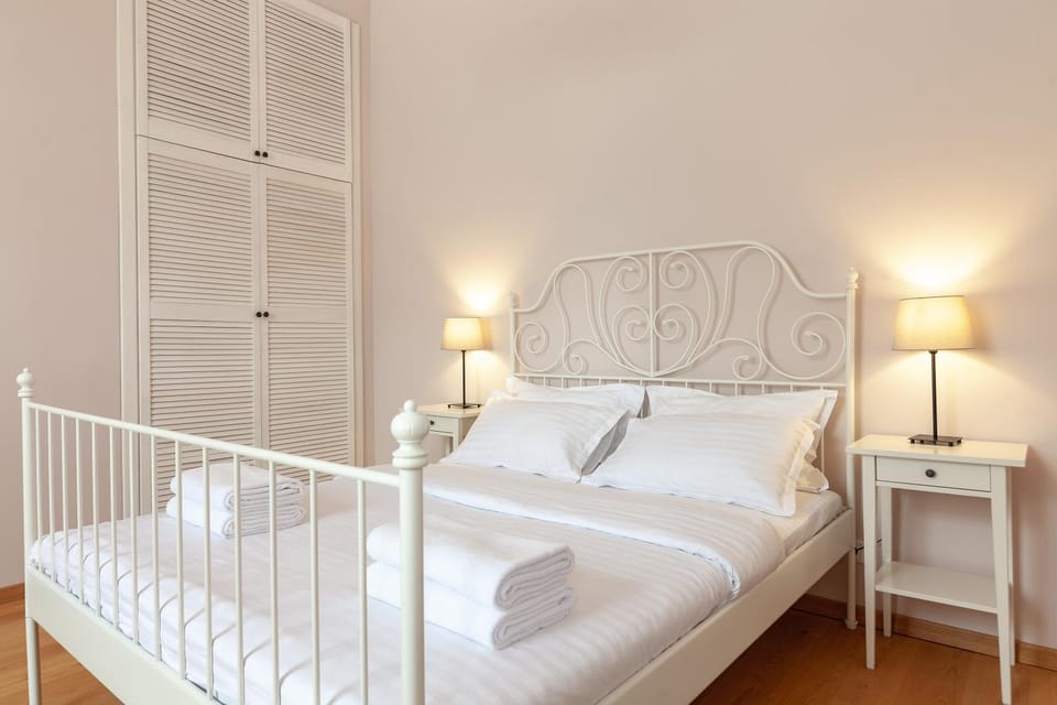 Property building, Bedroom