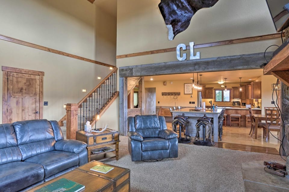 Sturgis Home w/ Private Hot Tub: Golf & Hike! House in North Lawrence