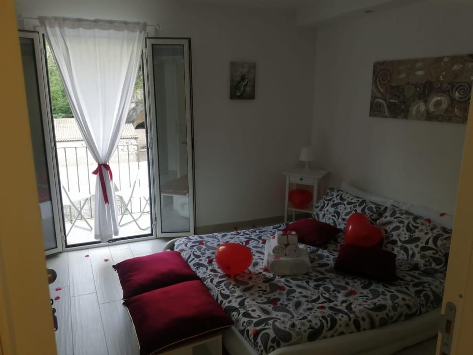 Balcony/Terrace, Living room, Photo of the whole room, Seating area, Bedroom, Non alcoholic drinks