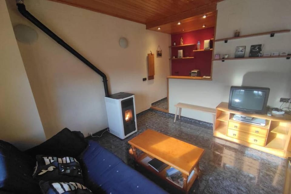 TV and multimedia, Living room, Seating area, minibar