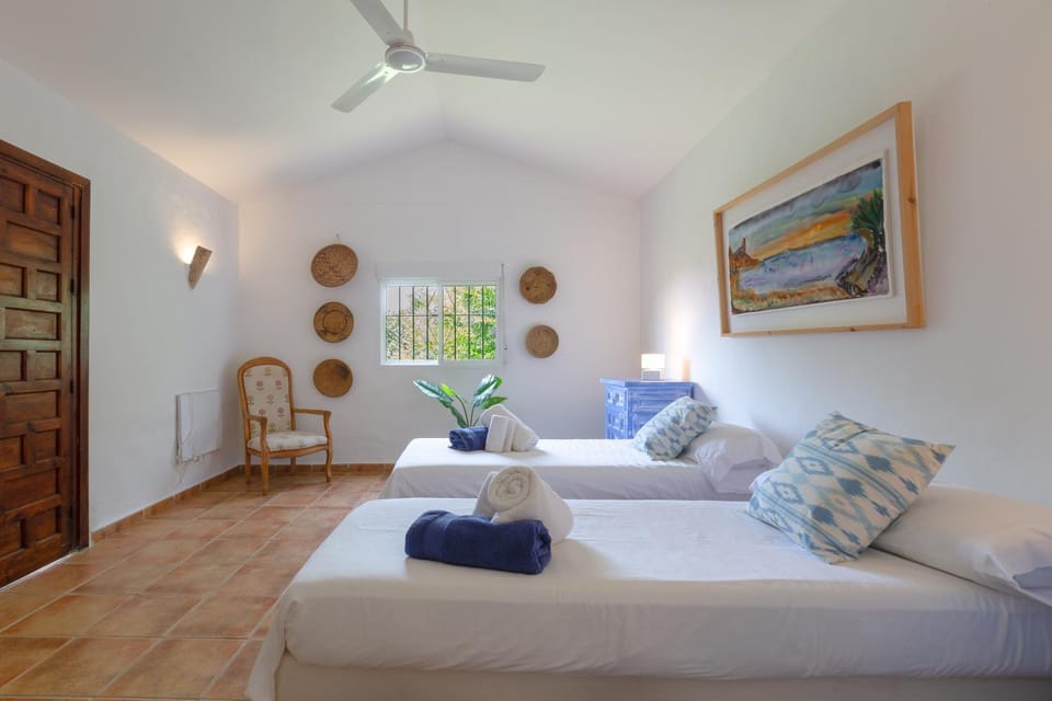 Living room, Bedroom