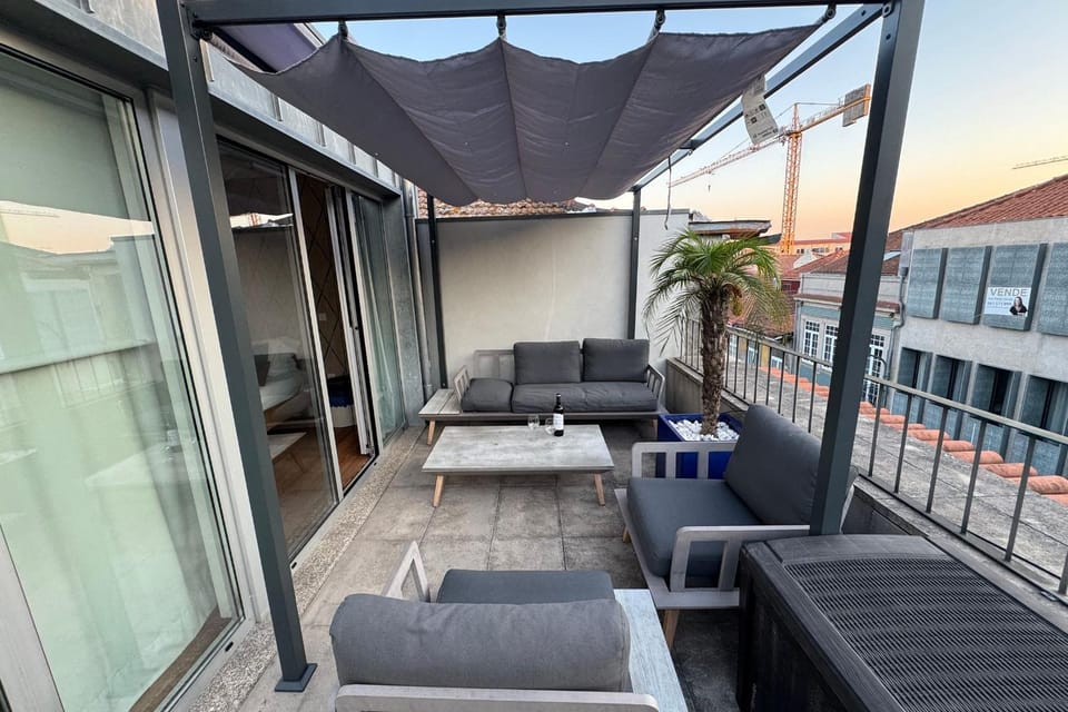 Luminous Premium Loft w/AC & Terrace by LovelyStay Apartment in Porto