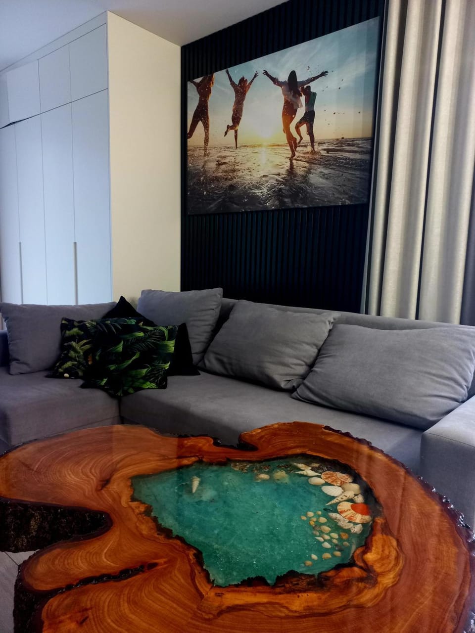 Communal lounge/ TV room, TV and multimedia, Living room, Seating area, Evening entertainment