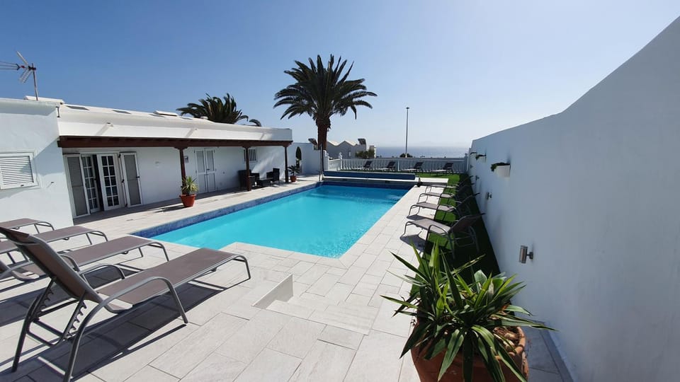Patio, Day, View (from property/room), Pool view, Swimming pool, sunbed