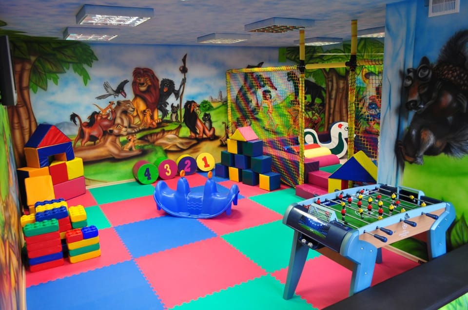 Kids's club