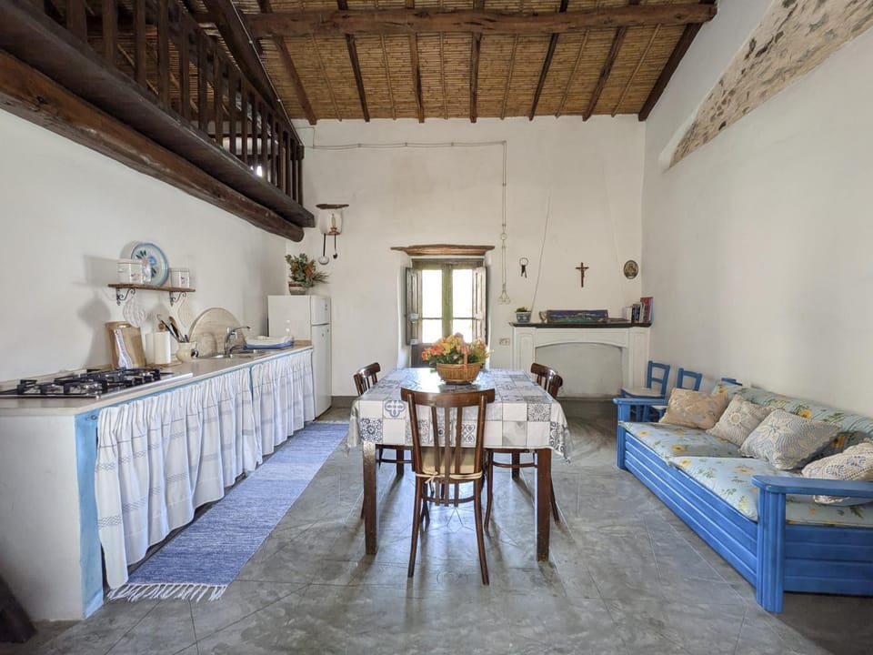 Living room, Dining area, Lunch, kitchen