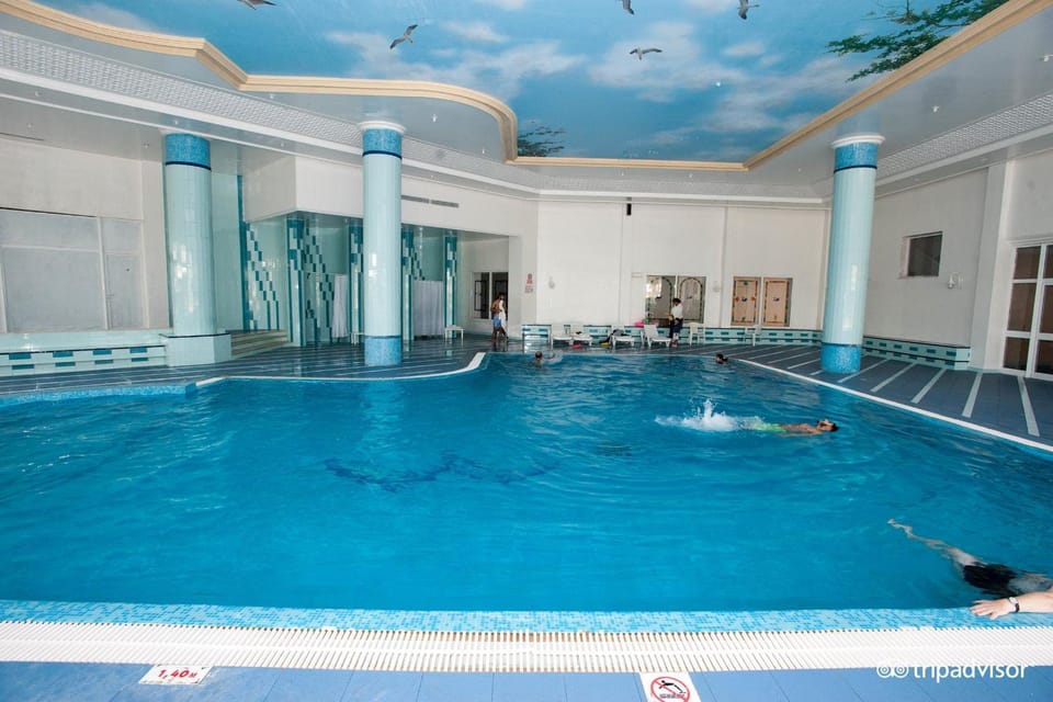 Swimming pool