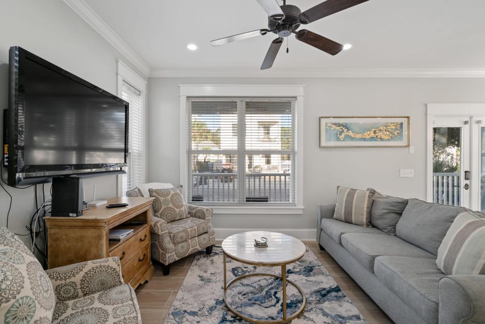 Barefoot Bungalow House in South Walton County