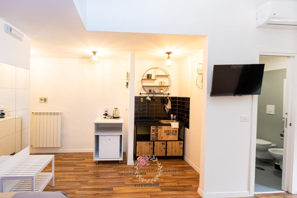 Duchessa Ravaschieri bed and breakfast Bed and Breakfast in Naples