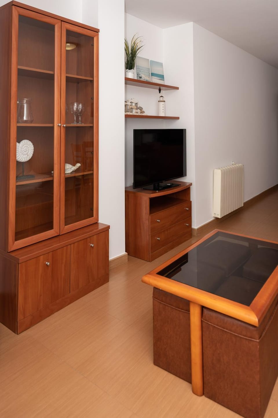 TV and multimedia, Living room, Lounge or bar