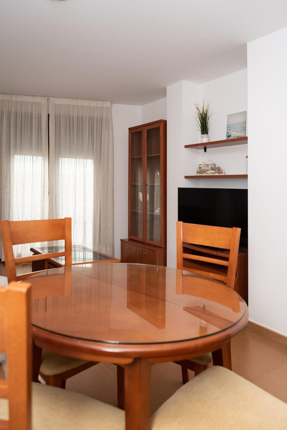 Communal lounge/ TV room, TV and multimedia, Living room, Lounge or bar, Seating area, Dining area, Sea view