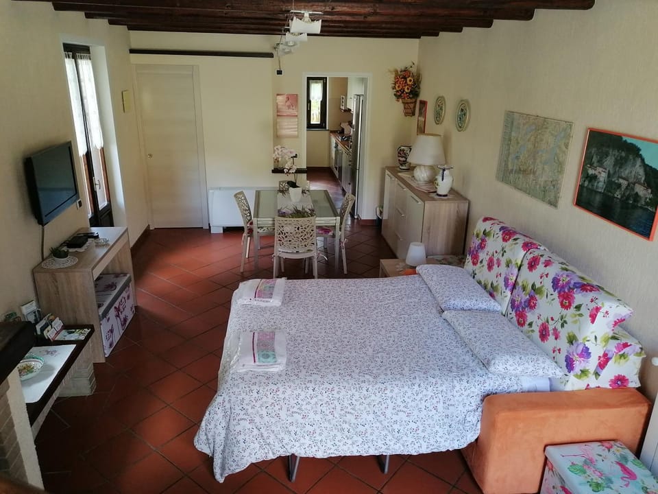 Casa Vacanza Anna, fantastica villetta a 10 minuti dalle Isole Borromee con giardino recintato, posteggio privato, aria condizionata, animali ammessi House in Piedmont