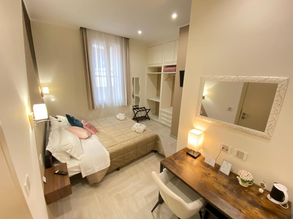 Bed, Photo of the whole room