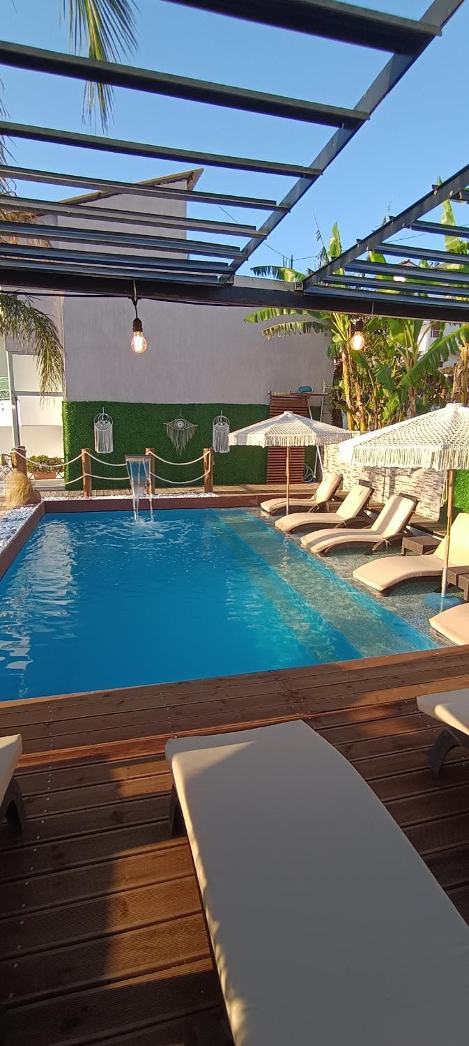 Pool view, Swimming pool, sunbed
