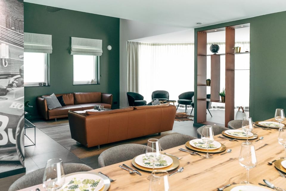Living room, Dining area