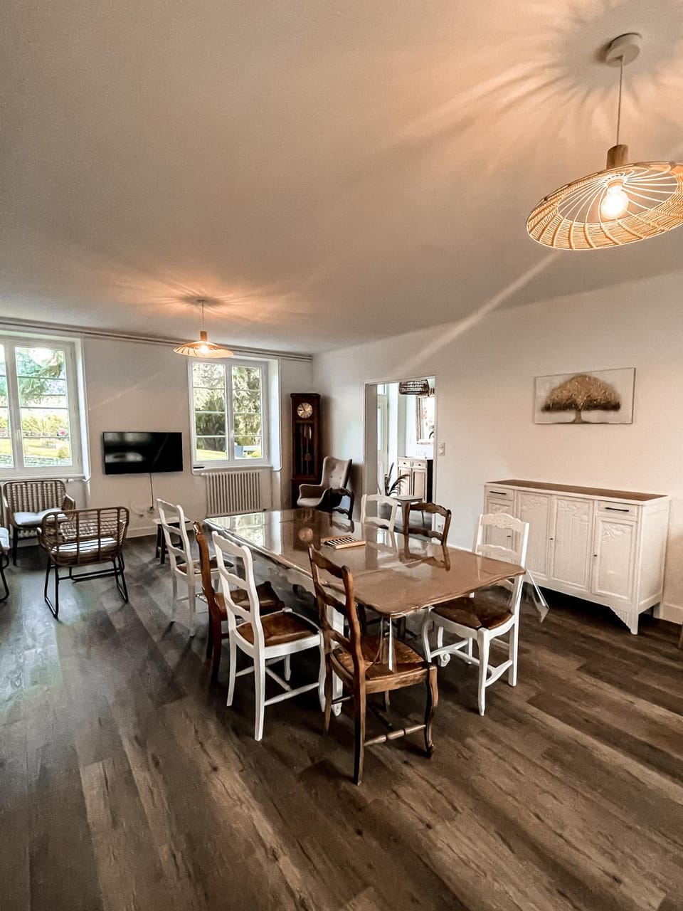 Living room, Dining area