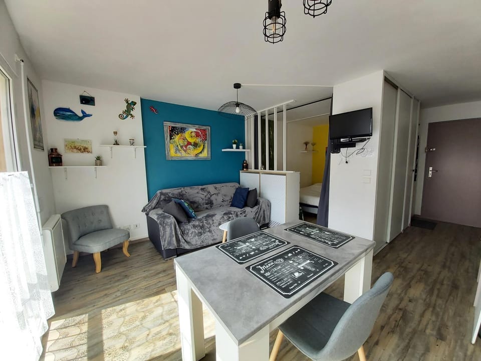 Appartement 2pers, superbe vue montagne, exposé sud, Résidence très calme, parking, 5mns à pied du centre Apartment in Luz-Saint-Sauveur