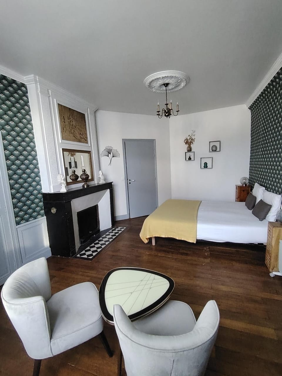 Le Relais des Roses - Chambres d'hôtes, Sauna privatisable Bed and Breakfast in Centre-Val de Loire