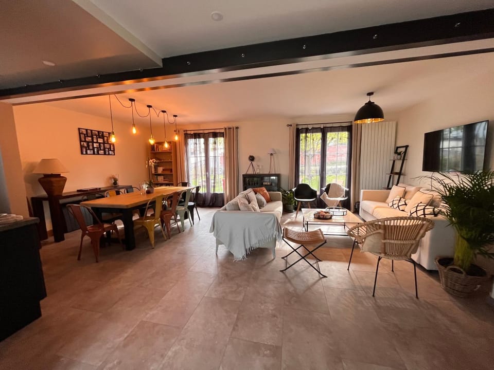 Honfleur - grande maison familiale avec jardin House in Honfleur