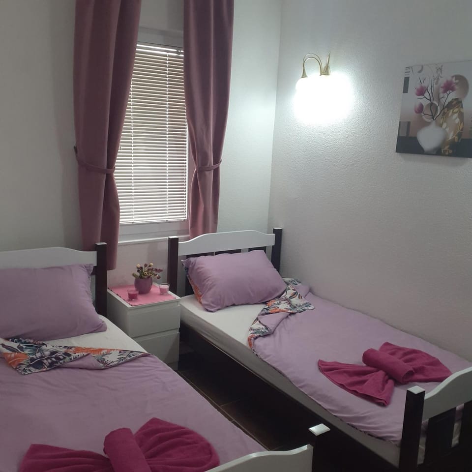 Apartman Lana, Jezero Apartment in Serbia