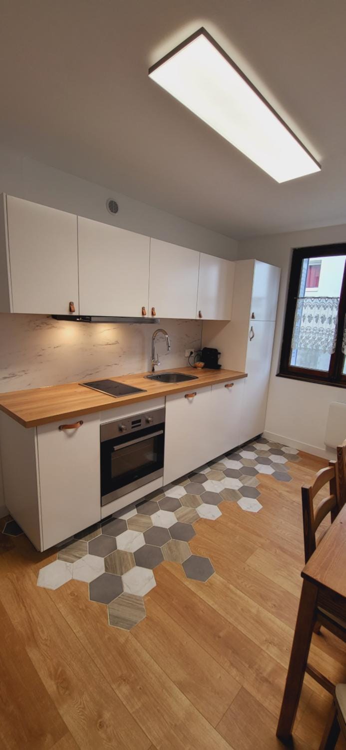 Appartement T1 bis 35m2 ANNECY proche centre ville Apartment in Annecy