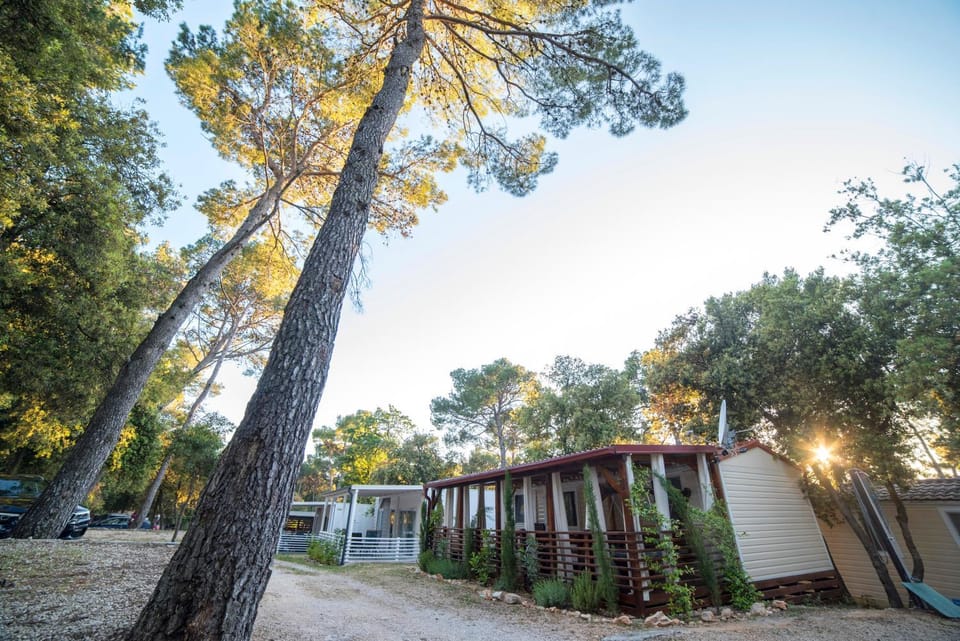 Property building, Balcony/Terrace, Balcony/Terrace, Sunset