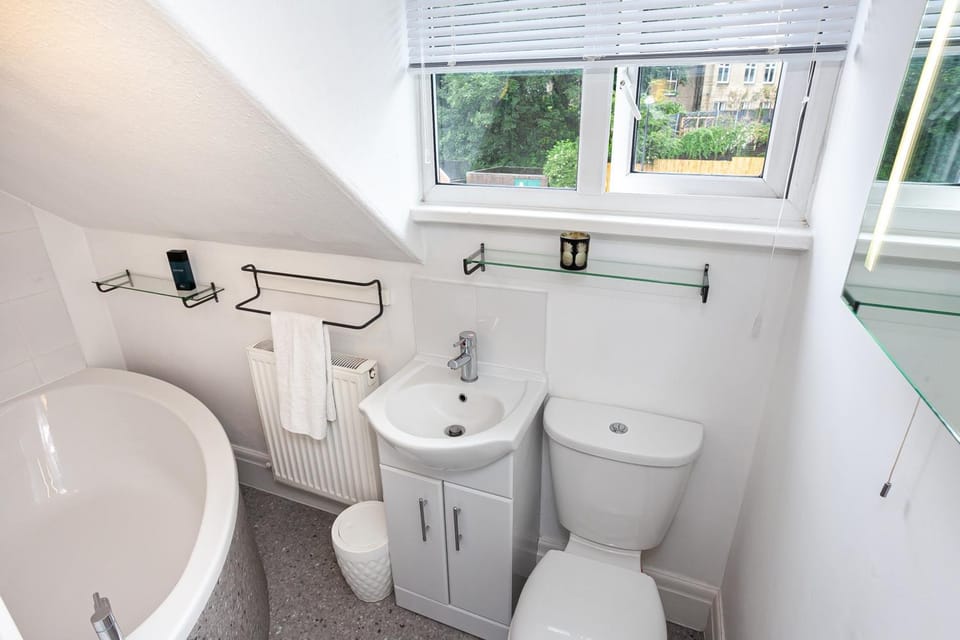Toilet, Bathroom