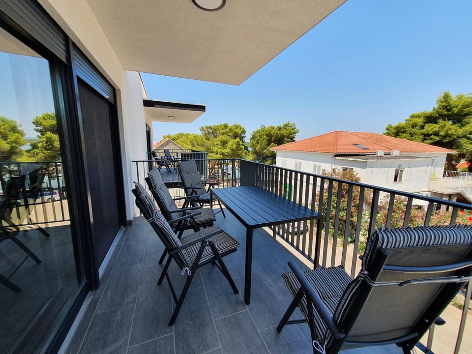 Balcony/Terrace, Balcony/Terrace