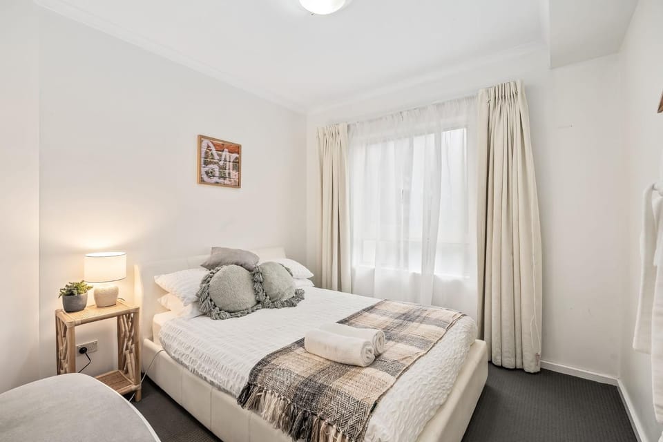 Carrington Views - 3 Bedrooms - CBD - Parking House in Adelaide