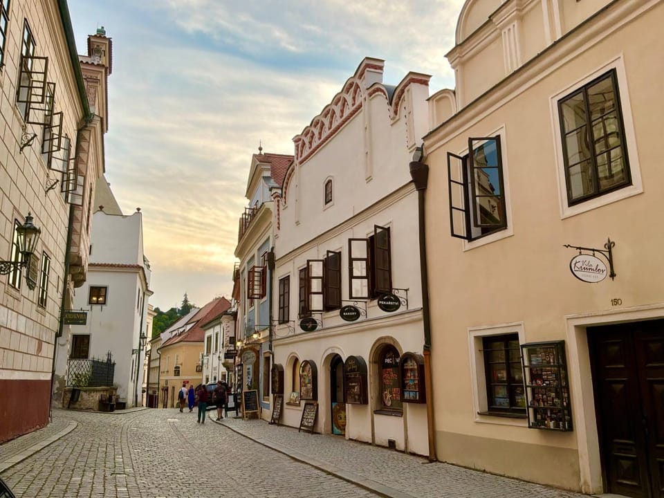 Property building, Neighbourhood, Street view, Location