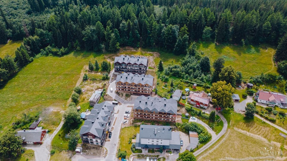 Apartament Silence Karpatia Resort Delux z Wanną Apartment in Lower Silesian Voivodeship