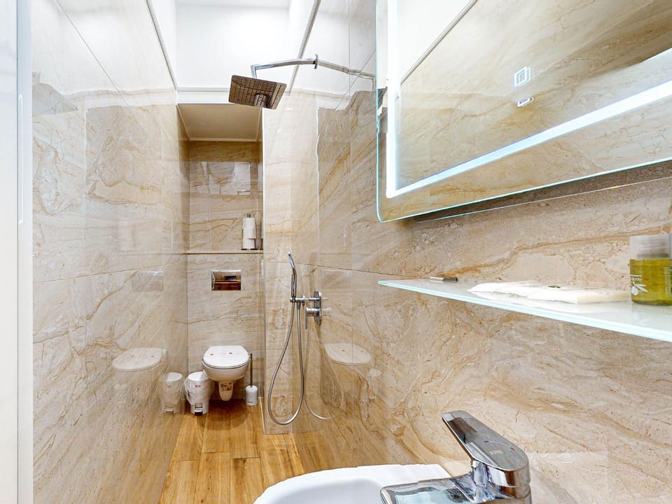 Shower, Toilet, Bathroom