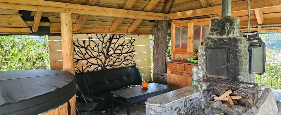 BBQ facilities, Seating area