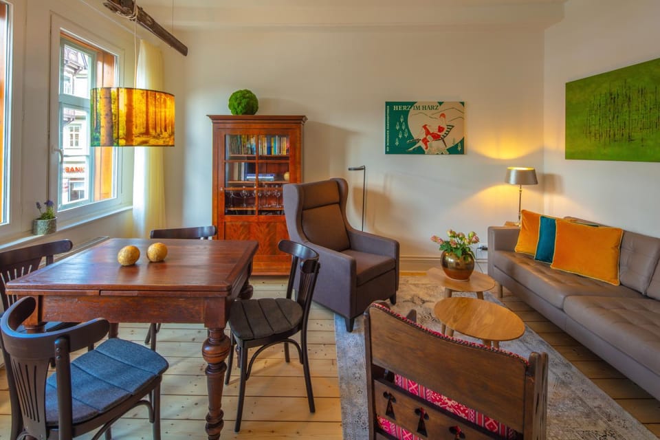 Living room, Seating area, Dining area